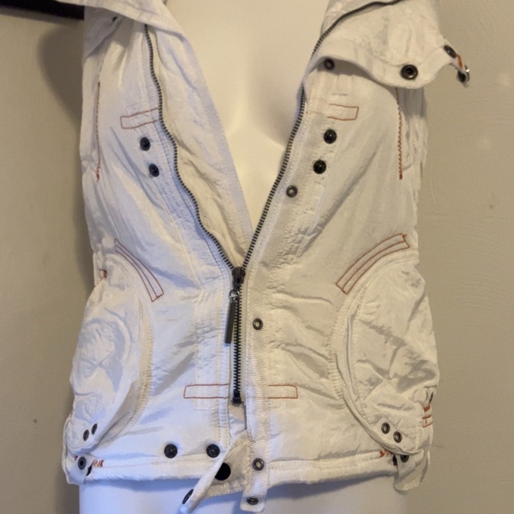 Women’s White Utility vest